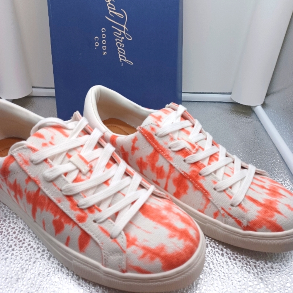 NIB Universal Thread Ingrid Pink Tie Dye Sneakers 9